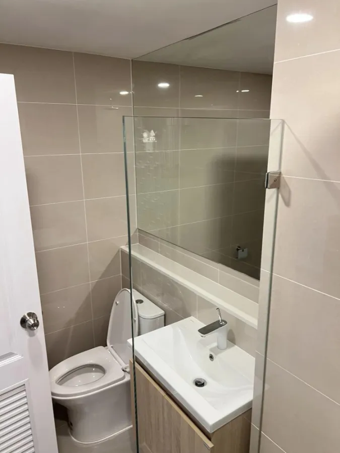 For rent condo Cybiq Ratchada32 ห้องพร้อมอยู่ เฟอร์ เครื่องใช้ไฟฟ้าครบ มาแต่ตัวเข้าอยู่ได้เลย