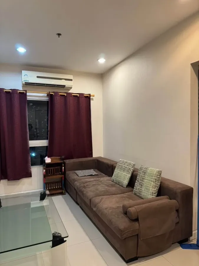 ให้เช่า Q.house condo sathorn ห้องอยู่ชั้น 9 ติดbts ออกจากคอนโดขึ้นบันไดเลื่อนได้เลย เดินทางสะดวกสบายมากๆ