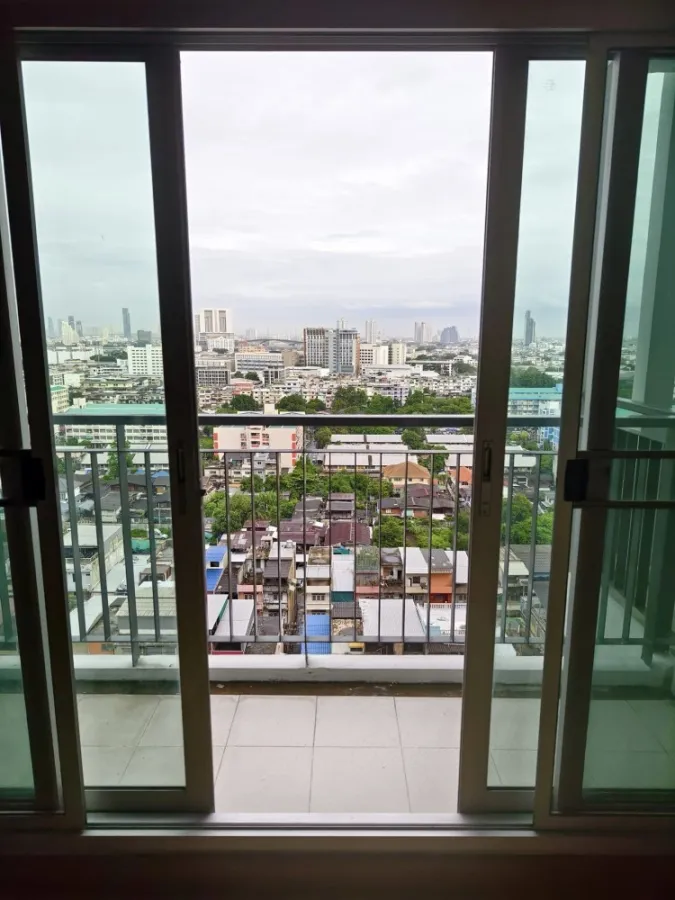 Condo for sale: The Parkland Taksin - Tha Phra, 17th floor, spacious room, south facing, great view, don't just look.