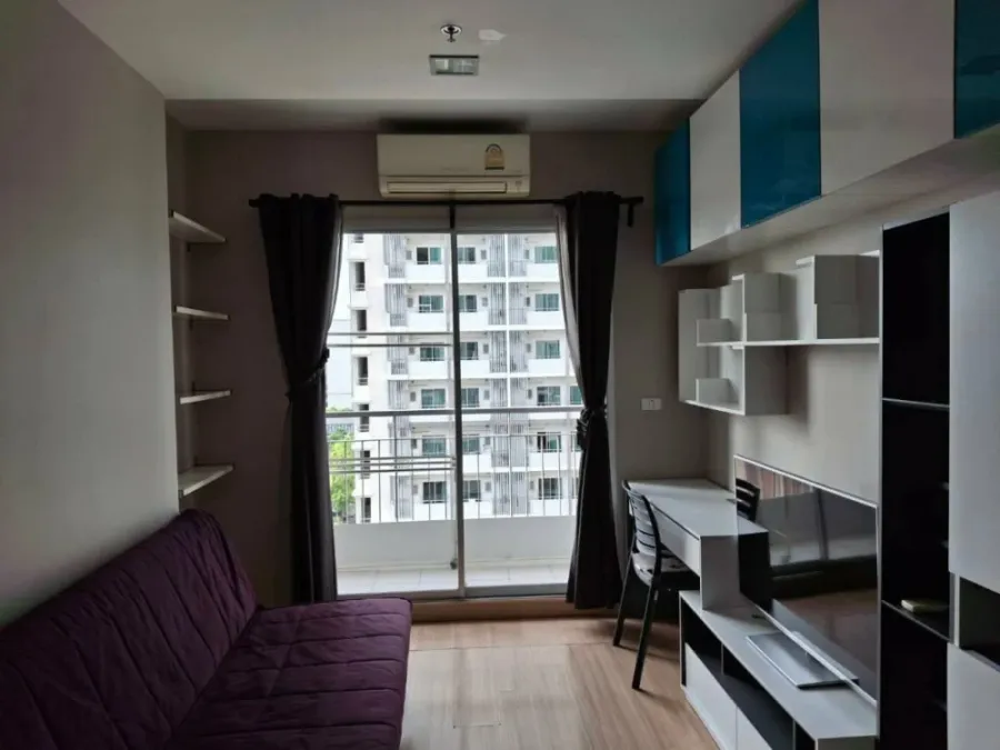 Condo for rent at CU Terrace. Spacious room with ample living space. Convenient and fully equipped. Don't miss out!