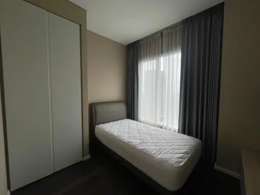 For rent urgently!! The Saint Residences Condo, good location, ready to move in right away, book now!!