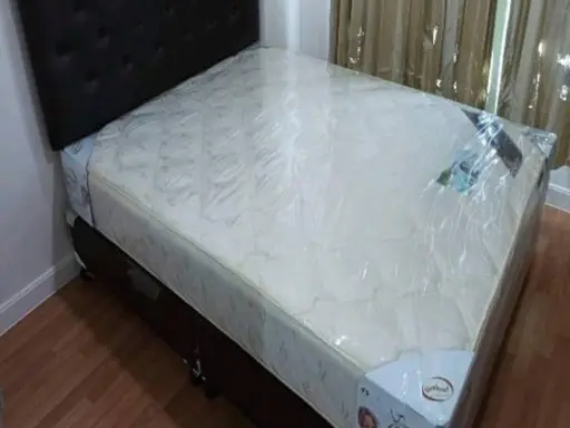 For rent, Lumpini Place Ratchayothin, 1 bedroom, 20th floor, pool view. complete facilities If interested, reserve now.