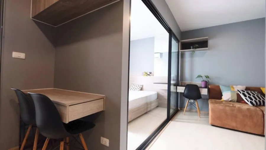 Condo for rent, The Excel Groove, Lasalle 52, Building A, 3rd floor (West), friendly price, ready to move in. Don't miss it.