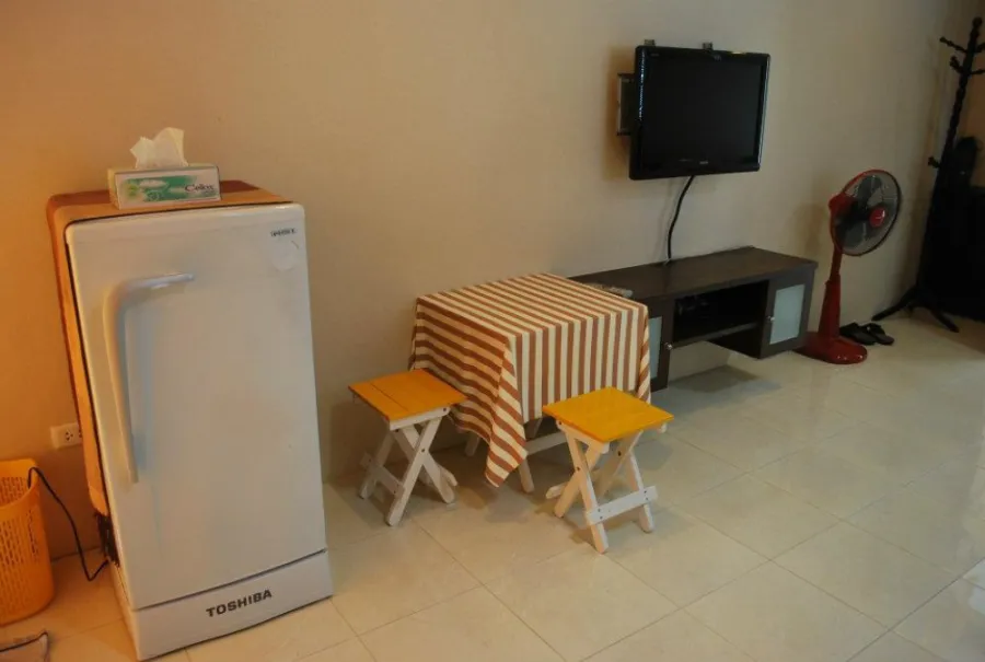 Condo for sale, Ratchada City 18, corner room, fully furnished, reasonable price, near the train, book now!!