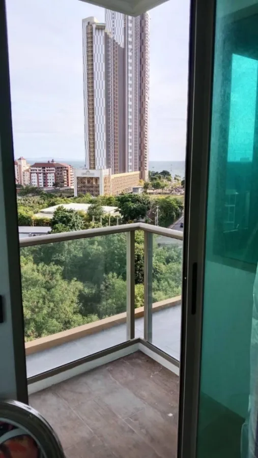 For rent: The Riviera Ocean Drive, beautiful and good view, decorated, ready to move in. Hurry and reserve and move him in.