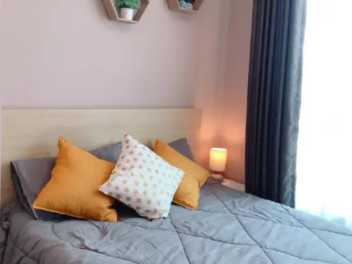 Hurry up. Beautifully decorated. Elegant. Look expensive. but cute price Don't just look and book. Rent Life @ Ratchada-Sutthisan.