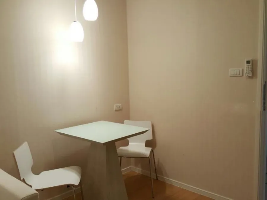 For sale: Lumpini Place Srinakarin-Hua Mak Station, 25th floor, Building A, fully furnished. Reserve now.