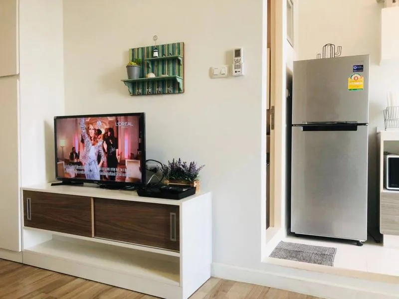 For rent ดีคอนโด แคมปัส รังสิต เฟส 2 ห้องตกแต่งหน้าอยู่ เฟอร์นอเจอร์อย่างดี จองแล้วจะไม่เสียใจ