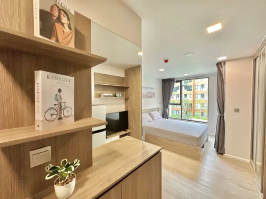 Kave Town Colony Studio for rent, decorated in a cool theme, with a beautiful swimming pool view, fully furnished, reserve now!