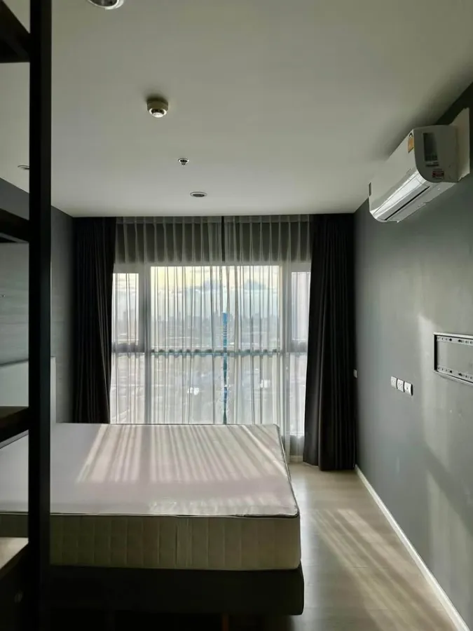 For sale: Aspire Sukhumvit 48, corner unit, 2 bedrooms, 2 bathrooms, decorated in a loft style with fully built-in furniture. Get it now!