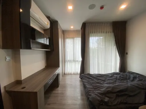Brown Condo Ratchada 32 for rent, fully furnished, built-in, electrical appliances. I'm ready Move quickly