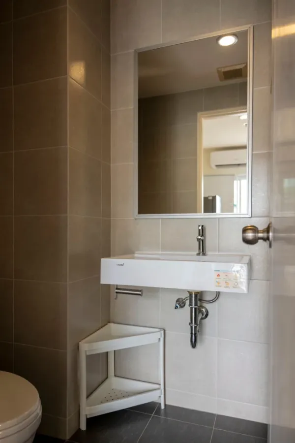Condo for rent at Lumpini Park Phetkasem 98. Ready to move in, 18th floor, pool view, full amenities. Book now!