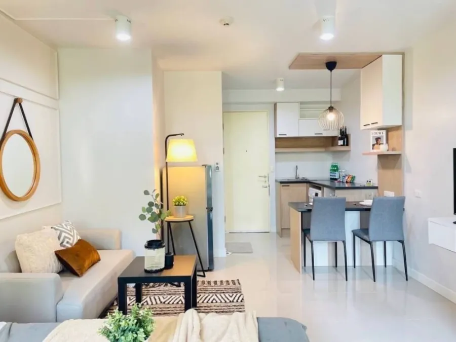 ขาย ให้เช่า ไอริส แอเวนิว อ่อนนุช – วงแหวน วิวสระว่ายน้ำ ตกแต่งจัดเต็ม สวย น่าอยู่ สุดๆ จองเลยจ้า