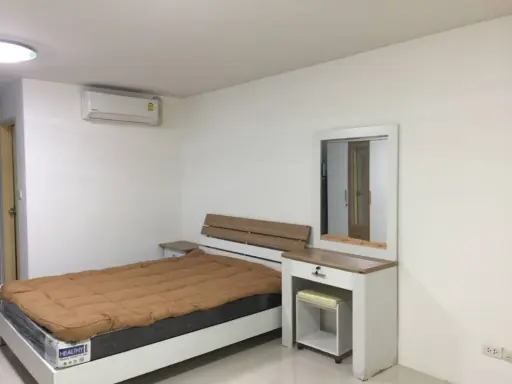 Sell Ratchada City 18, studio room, fully furnished, good price, one bag can move in.