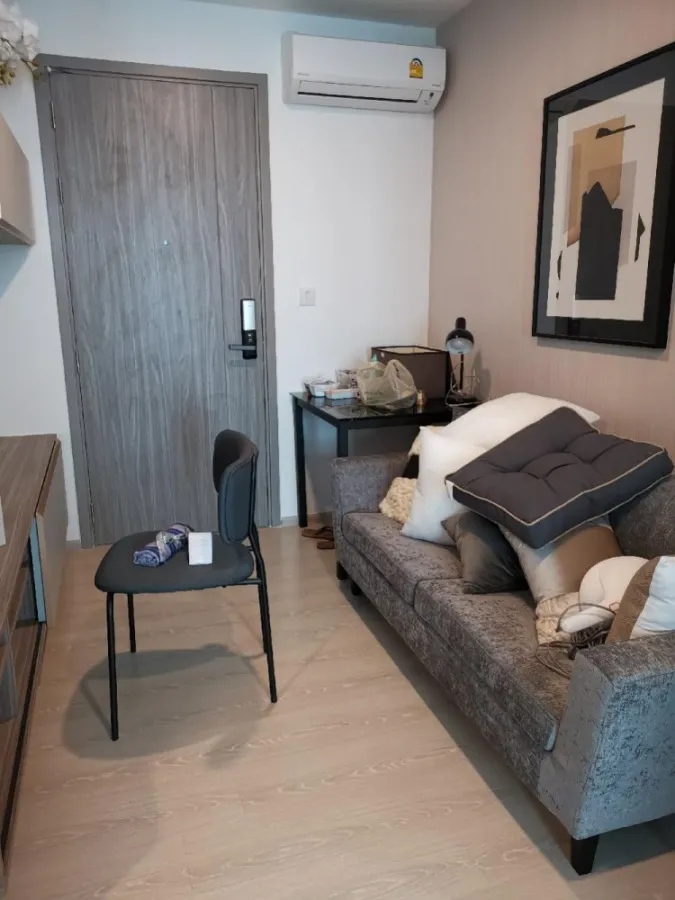 ขาย Knightsbridge Phaholyothin-Interchange ห้องชั้นสูงวิวสวย เฟอร์และเครื่องใช้ไฟฟ้าครบครัน จองเลย