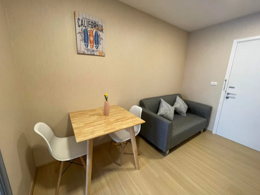 Plum Condo Rangsit Fresh ให้เช่า ชั้น 4 วิวนอก ติดวอลเปเปอร์ทั้งห้อง พร้อมที่นอนอย่างดี รีบจองเลย