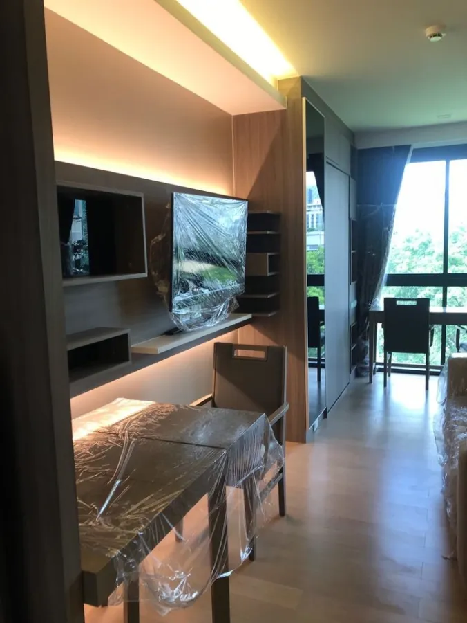 ขาย Urbitia Thonglor ยูนิตน้อย เงียบสงบ เป็นส่วนตัวสุดๆ พร้อม Buit-In แบบจัดเต็ม มาเป็นเจ้าของกันเลย