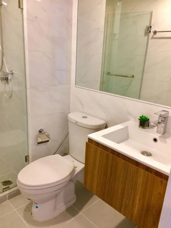 For rent, The Excel Udomsuk, size 22 sq m, fully furnished, there is a washing machine, near bts like this, must book