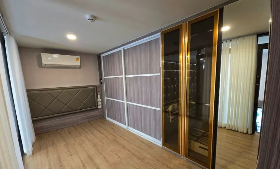 For sale or rent: Origin Plug & Play Nonthaburi Station, 5th floor, Duo Space room, fully furnished, nice to live in, reserve now.