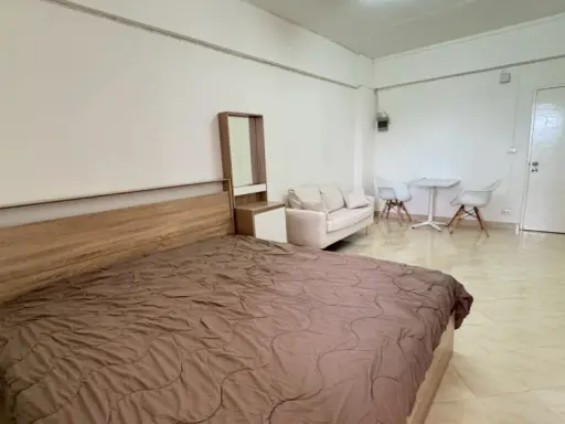 For sale/rent: Condo Phatthanakan Life Complex, ready to move in, furnished, good price, hurry and book now!!