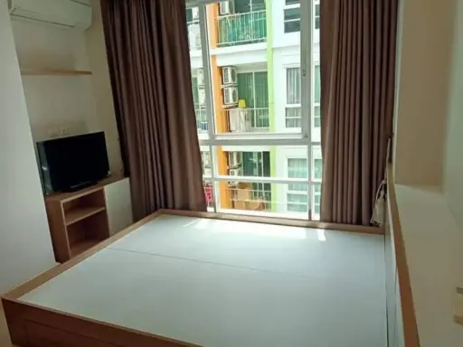 ให้เช่า Emerald Residence รัชดา ห้องพร้อมอยู่ มีเฟอร์ครบถ้วน ใกล้รถไฟฟ้าด้วย มาจ้าาาา!!! images
