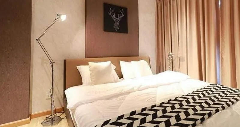 For rent The President Sathorn-Ratchapruek. The room is decorated very elegantly. Princess style, very nice, airy view