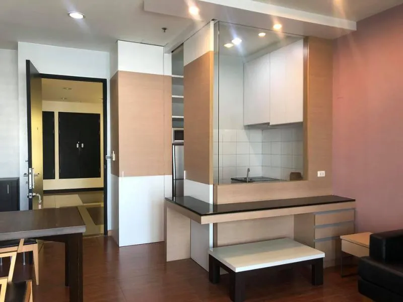 ให้เช่า Baan Klang Krung Siam-Pathumwan ห้องสวย 2นอน เฟอร์ครบ ภายในใหม่สุดๆ รีบเลย ห้ามพลาดเด็ดขาด !