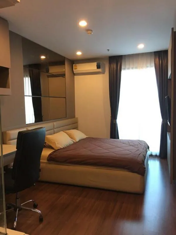 Wow!!** Condo for rent at Supalai Premier at Asoke ** Fully furnished room ready to move in. Near famous places, hurry to come and enjoy!!