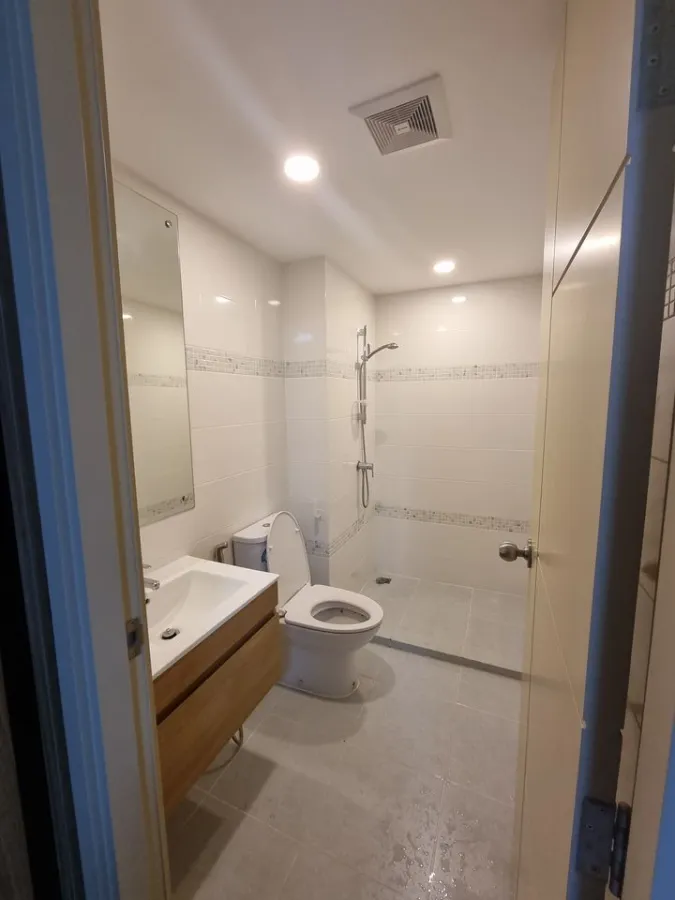ขาย คอนโด Nawa living Nawamin 75 ระเบียงกว้าง มาพร้อมเฟอร์นิเจอร์ Buit-In สนใจ รีบจองด่วนๆ