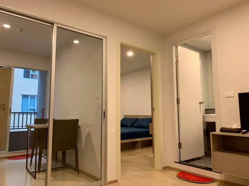 Beautiful and simple, Elio Del Moss room for rent, 1 bed, Building B, 4th floor, comfortably. If interested, please contact immediately.