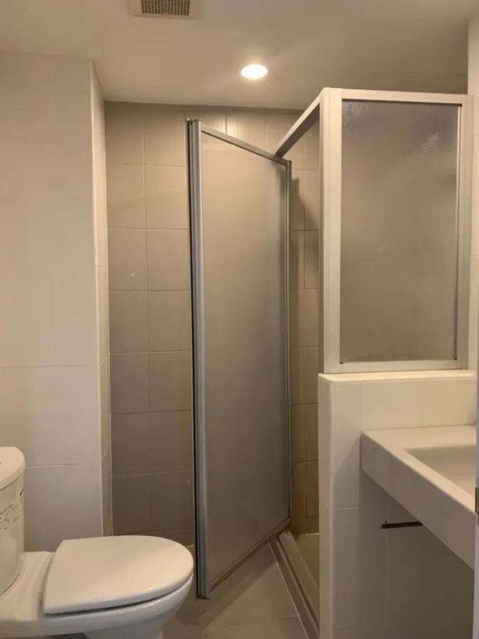 Sell urgently !! Condo U Delight Residence (Pattanakarn-Thonglor), complete electrical appliances, good location, book now !!