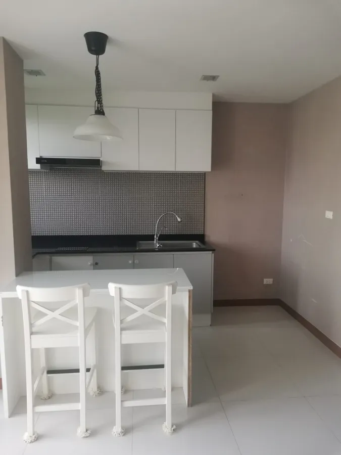 Announcement for sale, rent, Airlink Residence, Romklao, 8th floor, full facilities, don't miss it