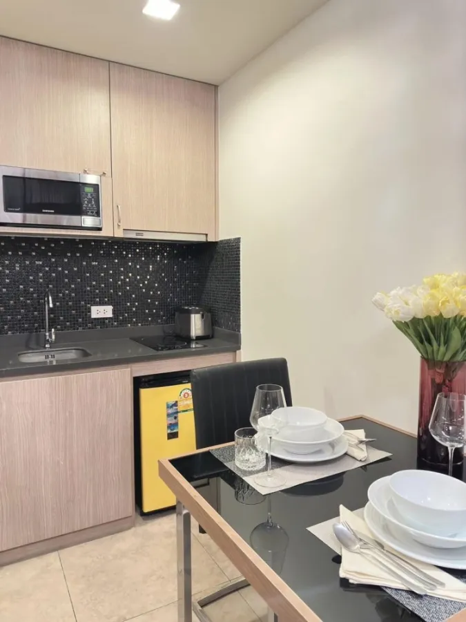 Condo for sale, Unixx South Pattaya (South Pattaya), decorated with built-ins, high floor, sea view, reserve first, own first.