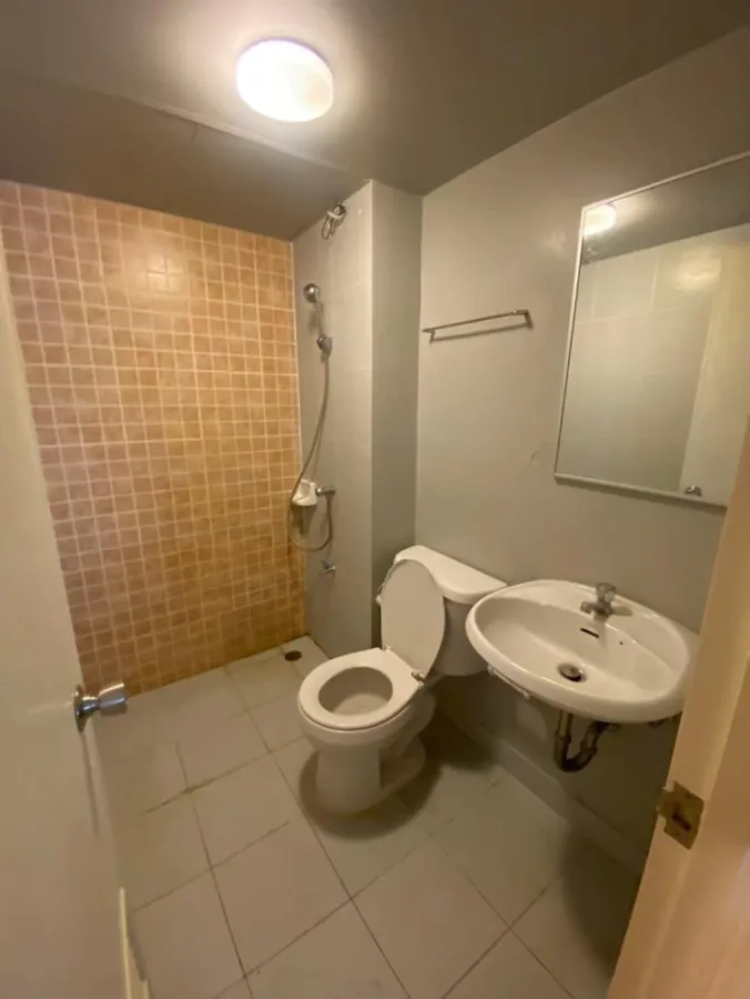 For rent, Lumpini Township, Rangsit, Khlong 1, 2nd floor, empty room, good condition, nice to live in. If interested, hurry and reserve now, don't mis