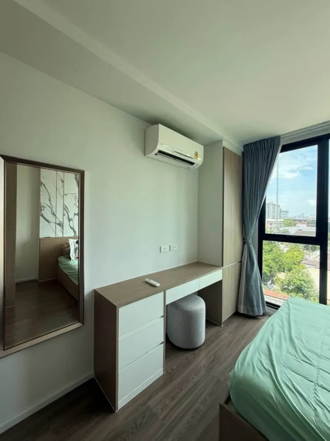 ปล่อยห้องเช่า คอนโดออริจิ้น รัชดา-ลาดพร้าว Type 1 bed plus วิวโล่ง ทิศใต้ ห้องติดฟิล์มกันร้อน เครื่องใช้ไฟฟ้าครบ จองเลย
