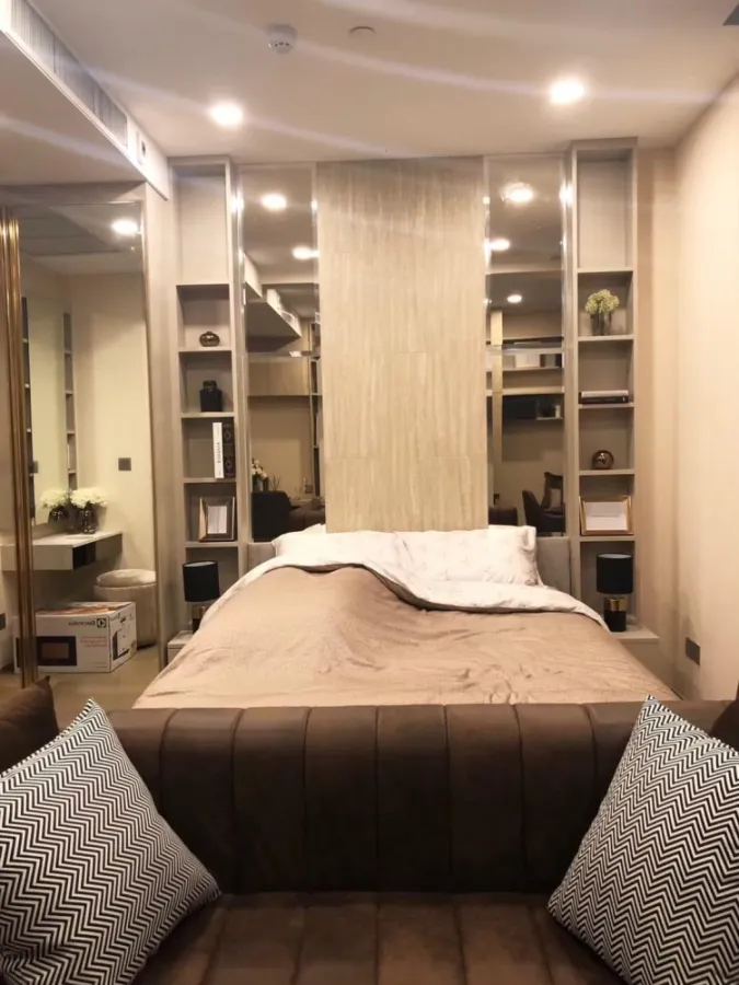 Ashton Chula-Silom for rent, high floor, beautiful view, well decorated, very inviting, first come first served, don't miss it.