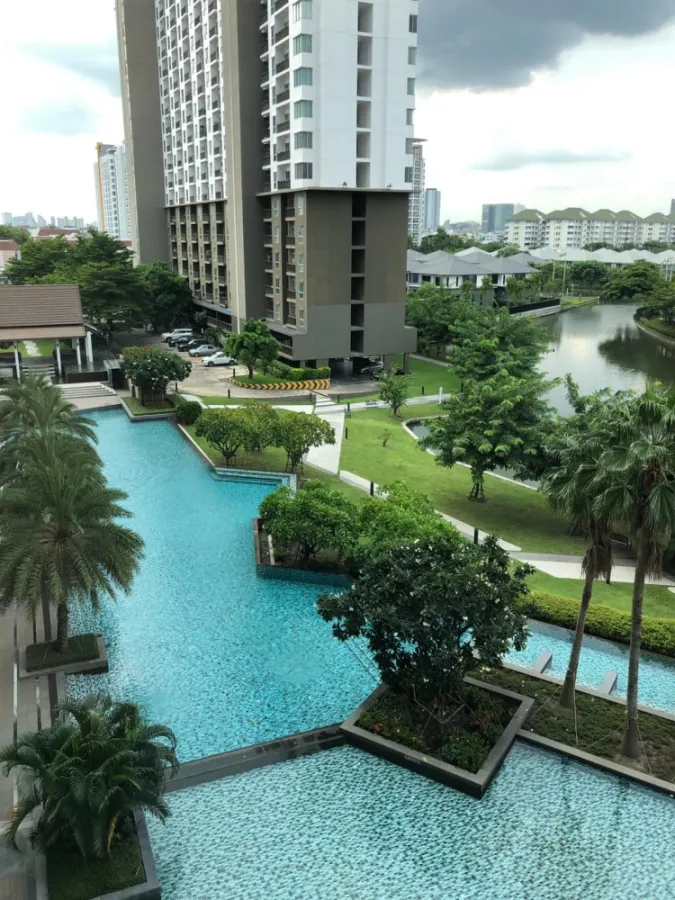 ให้เช่า The Parkland Srinakarin Lakeside ห้องได้วิวส่วนกลางสวยมาก บรรยากาศดีสุดๆ เฟอร์ครบครัน จองเลย