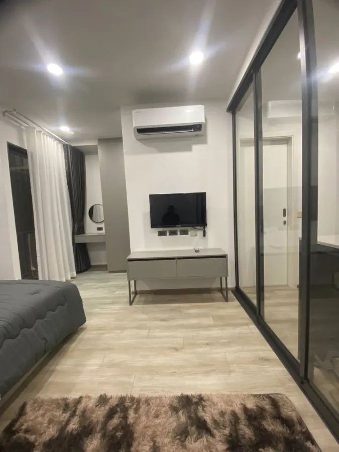 For rent: Groove Scape Ladprao - Sutthisan, Building 1, 8th floor, studio room. Excellent amenities. Don't miss out!
