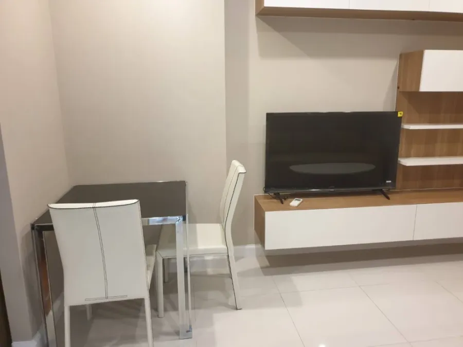 For sale: The Metropolis, 1 bedroom, 1 bathroom, fully furnished and equipped. Don't miss out on this great deal!