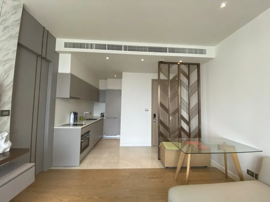 For rent Magnolias Waterfront Residences, 21st floor, beautiful room, nice decoration, book now, don't wait.