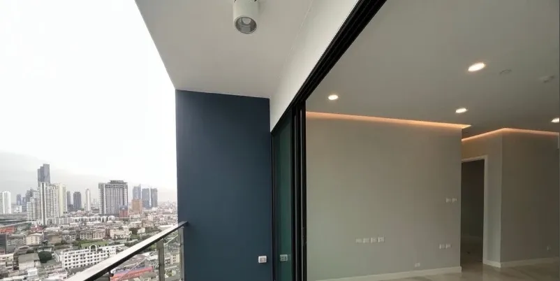 For sale or rent: Supalai Premier Charoen Nakhon, high floor, river view. Interested? Hurry and reserve now!