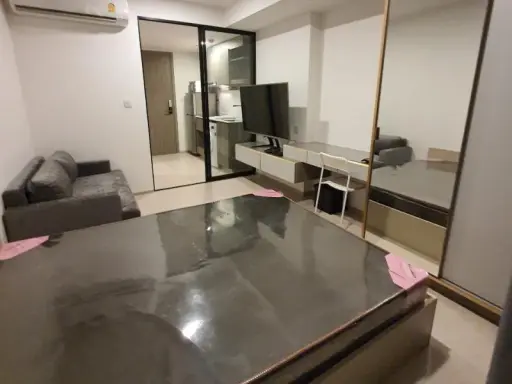 Knightsbridge for rent Phaholyothin-Inter The room is very nice, fully furnished, easy to travel. If you miss it, you will regret it.
