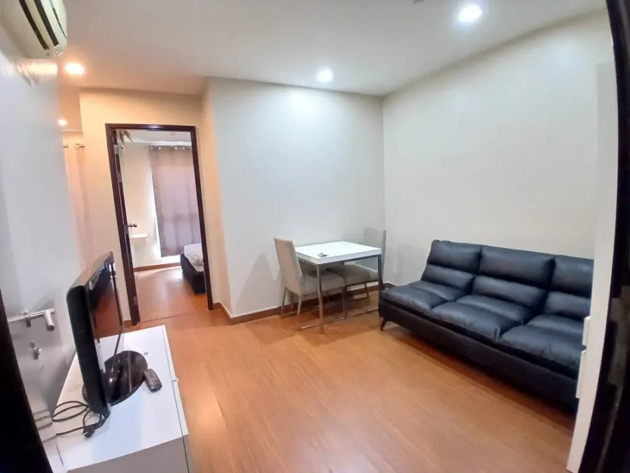 ให้เช่า Diamond Sukhumvit ห้องพร้อมอยู่ เฟอร์พร้อม จองเลย