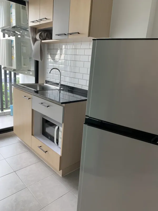 ให้เช่า รีช พหลโยธิน 52 ชั้น 7 ห้องกั้นเป็นสัดส่วน เฟอร์นิเจอร์ครบครัน อย่ามั่วแต่มองรีบจองเลยจ้า
