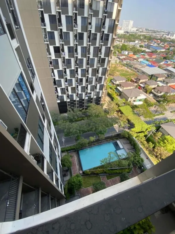 ขาย Blossom condo @ Fashion ชั้น 10 ห้อง DUPLEX ตกแต่งเรียบง่ายน่าอยู่สุดๆ จองก่อนได้ก่อน
