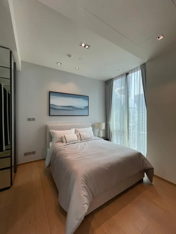Condo for rent or sell, 28 Chidlom, 1 bedroom, 1 bathroom, size 39 sq m, 11th floor, fully furnished, ready to move in. Book now.