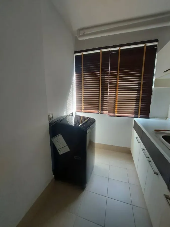 For rent: Supalai Park Ratchapruek-Phetkasem, 17th floor, corner room, city view, breezy, large balcony, swimming pool view. Reserve now!