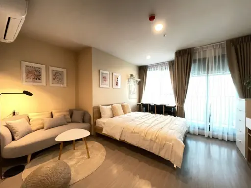 Life Ladprao for rent, nice decorated room, high floor, clear view, great price, found this Must hurry to reserve now.