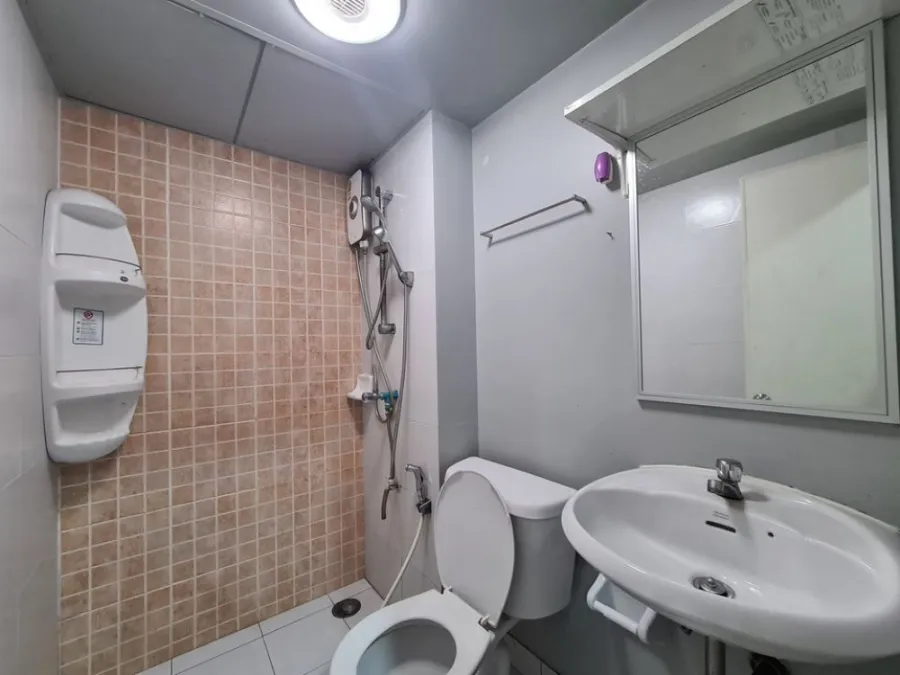 Lumpini Township Rangsit-Khlong1 for rent, studio room, decorated in proportion. Book now before it slips away.