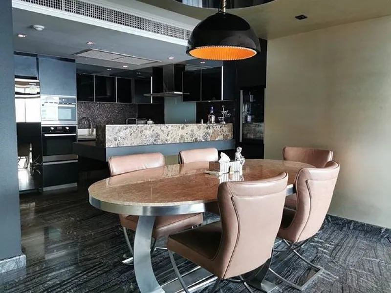 Rent Eight Thonglor Residences, spacious room, fully furnished, very pleasant, hurry
